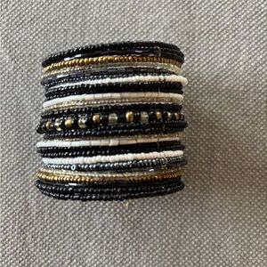Elegant Black and Gold Beaded Bracelet